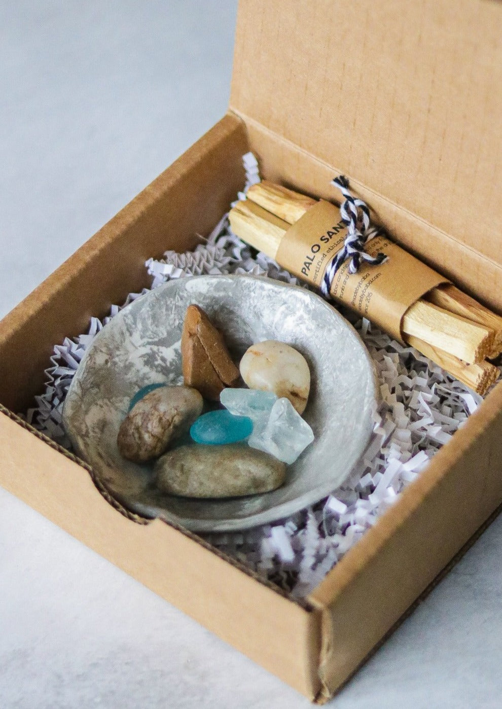 Palo Santo + Clay Holder + Decorative Rocks